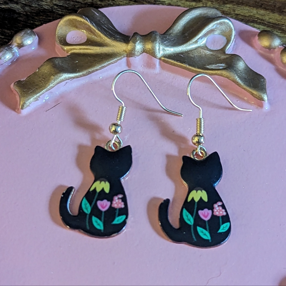 Black Cat & Flowers Charm Earrings New!